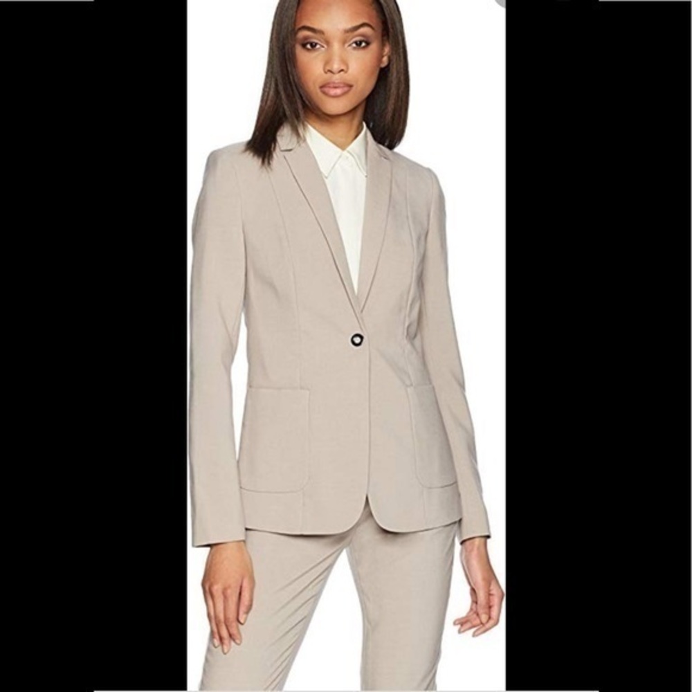 T Tahari Resling Jacket in Hush
